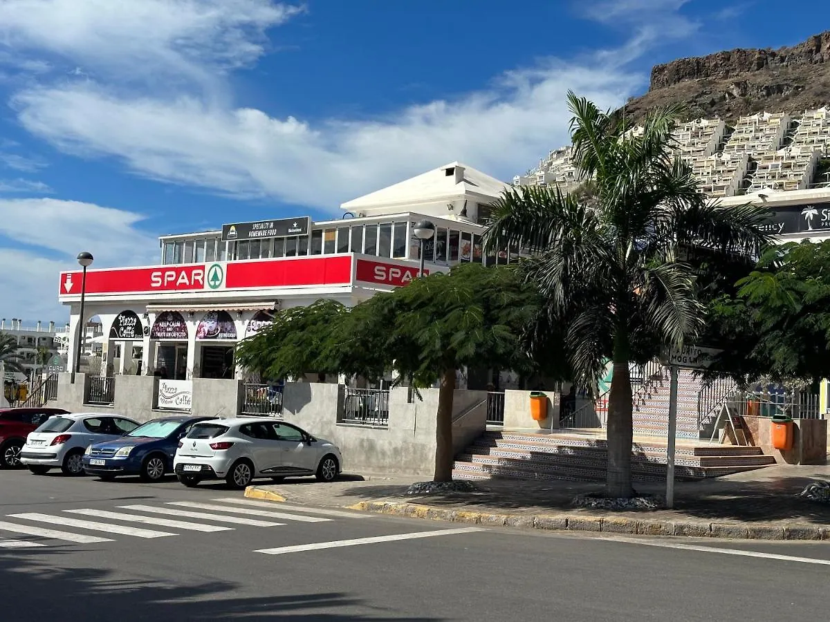 Playa Del Cura - Spacious Beachside Apartment İspanya