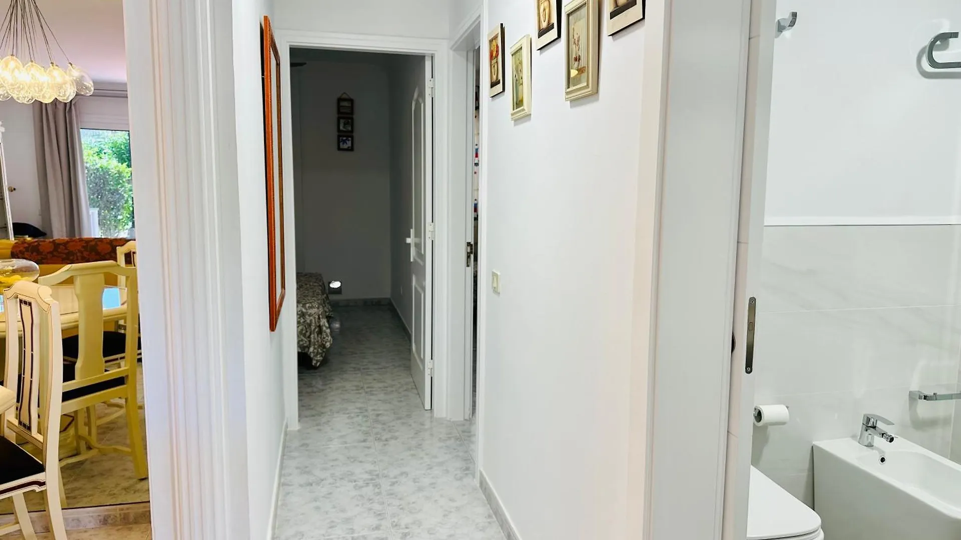 Playa Del Cura - Spacious Beachside Apartment İspanya