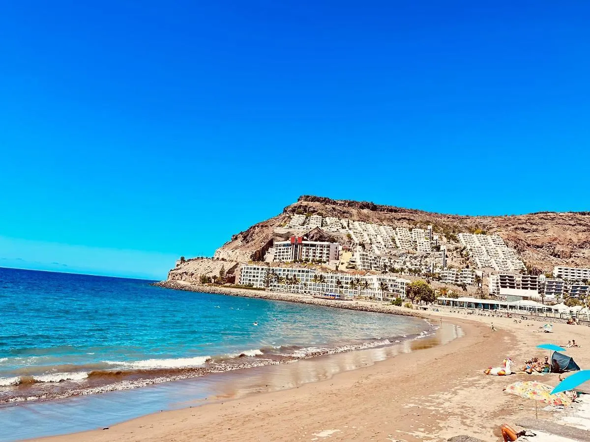 Playa Del Cura - Spacious Beachside Apartment 0*, 플라야델쿠라 스페인
