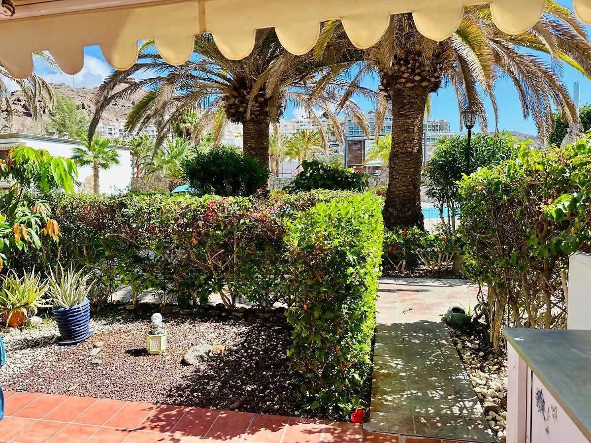 Playa Del Cura - Spacious Beachside Apartment 0*, 플라야델쿠라 스페인