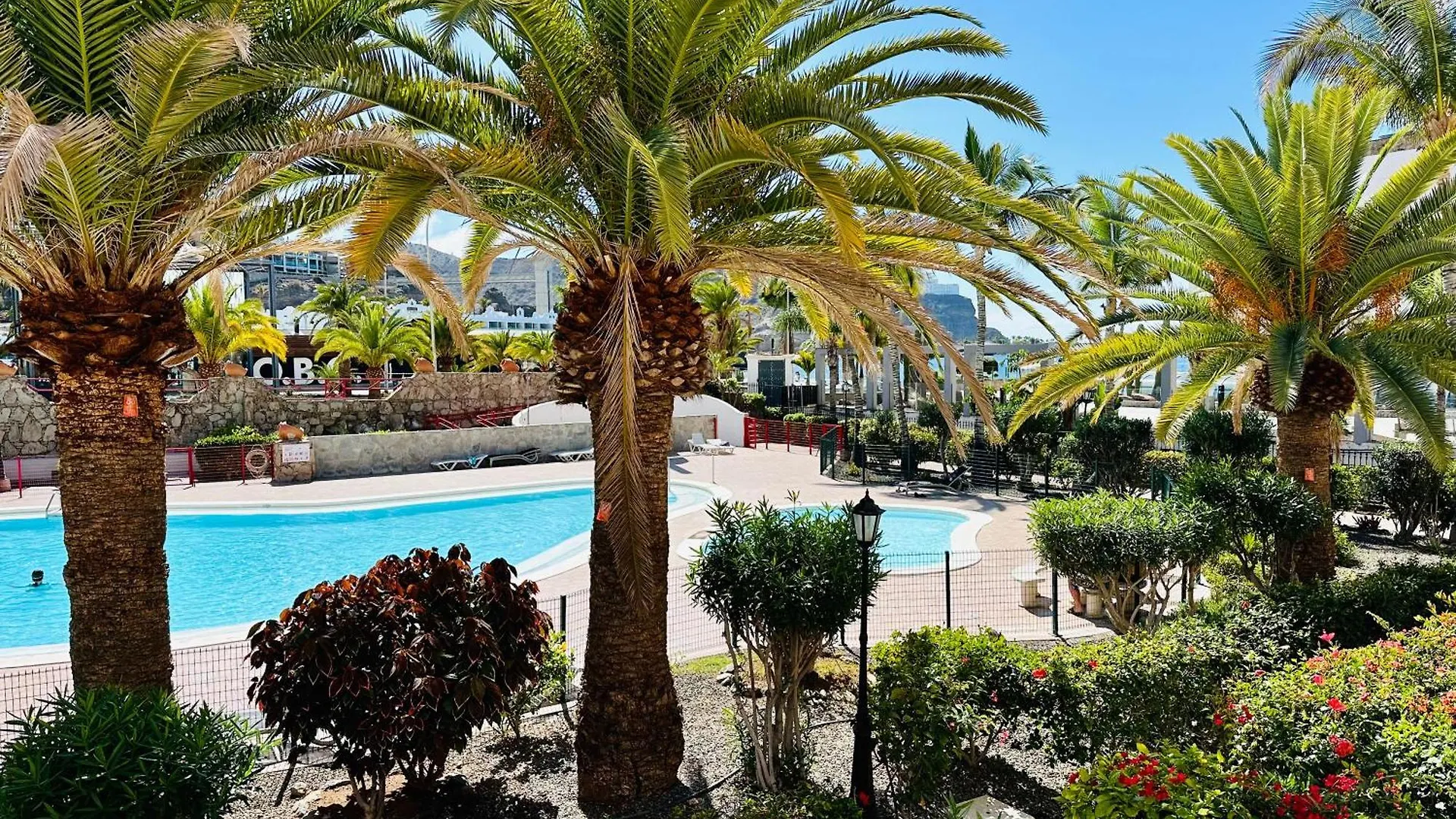 Playa Del Cura - Spacious Beachside Apartment 0*, 플라야델쿠라 스페인